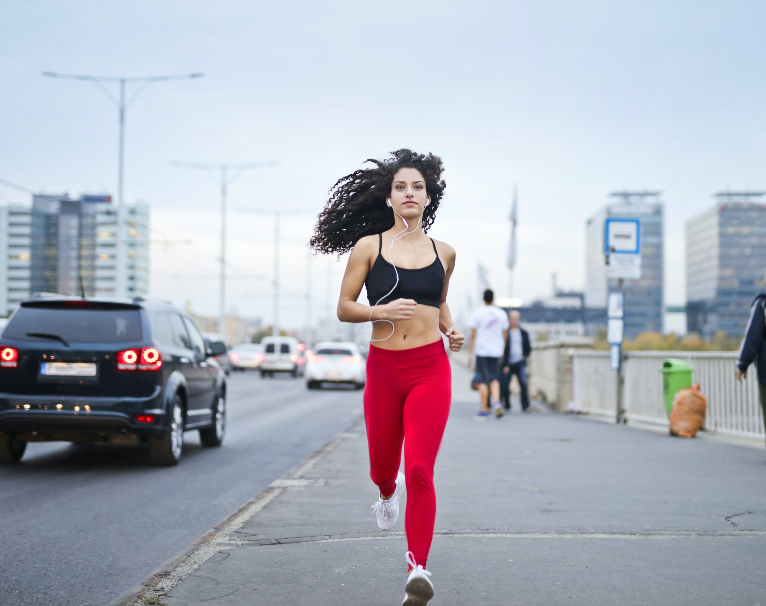 Domácí tréninky pro běžce – jak posílit formu a zlepšit výsledky