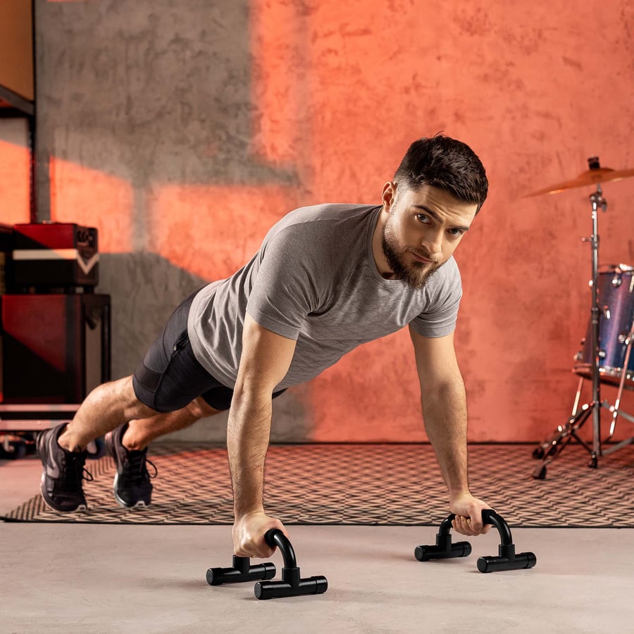 Uchwyty do pompek z tworzywa sz