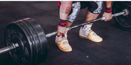 Jak naplánovat progresi v domácím silovém tréninku, když máte omezený počet kotoučů?