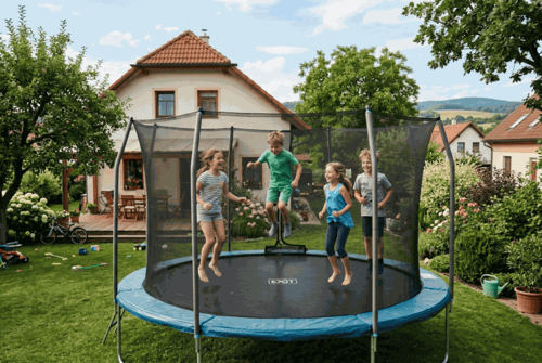 Top 10 otázek před koupí trampolíny: odpovědi, které ušetří peníze i nervy